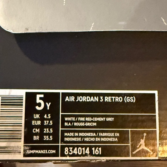 Brand new Air Jordan Retro 3 size 5 (never worn) - Picture 7 of 7